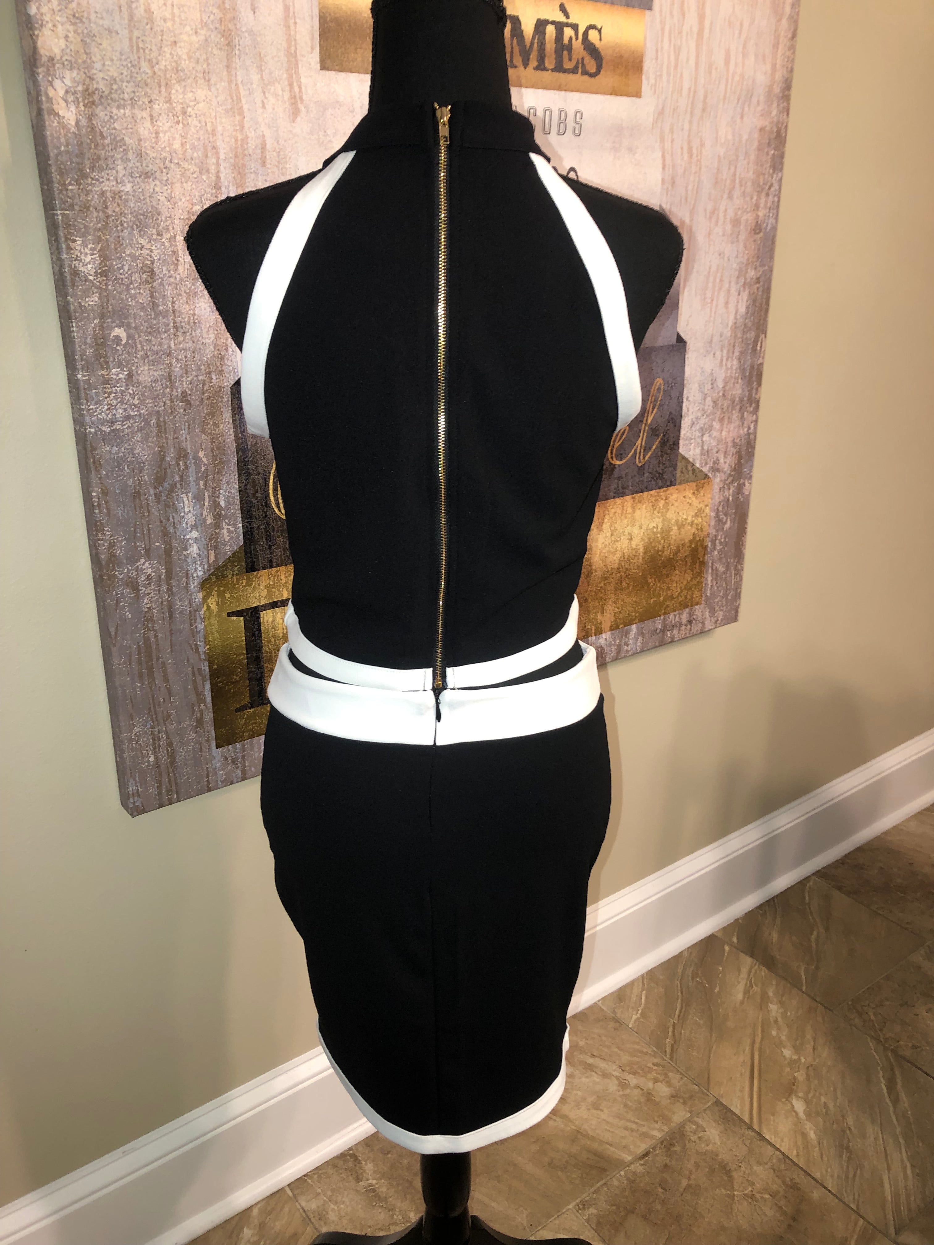 Black & White 2 Piece Set